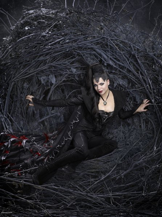 Illustration for article titled Once Upon a Time Cast Photos